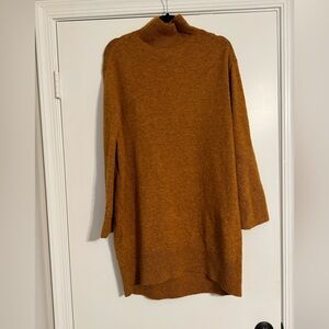 Sweater dress that’s been worn once!!